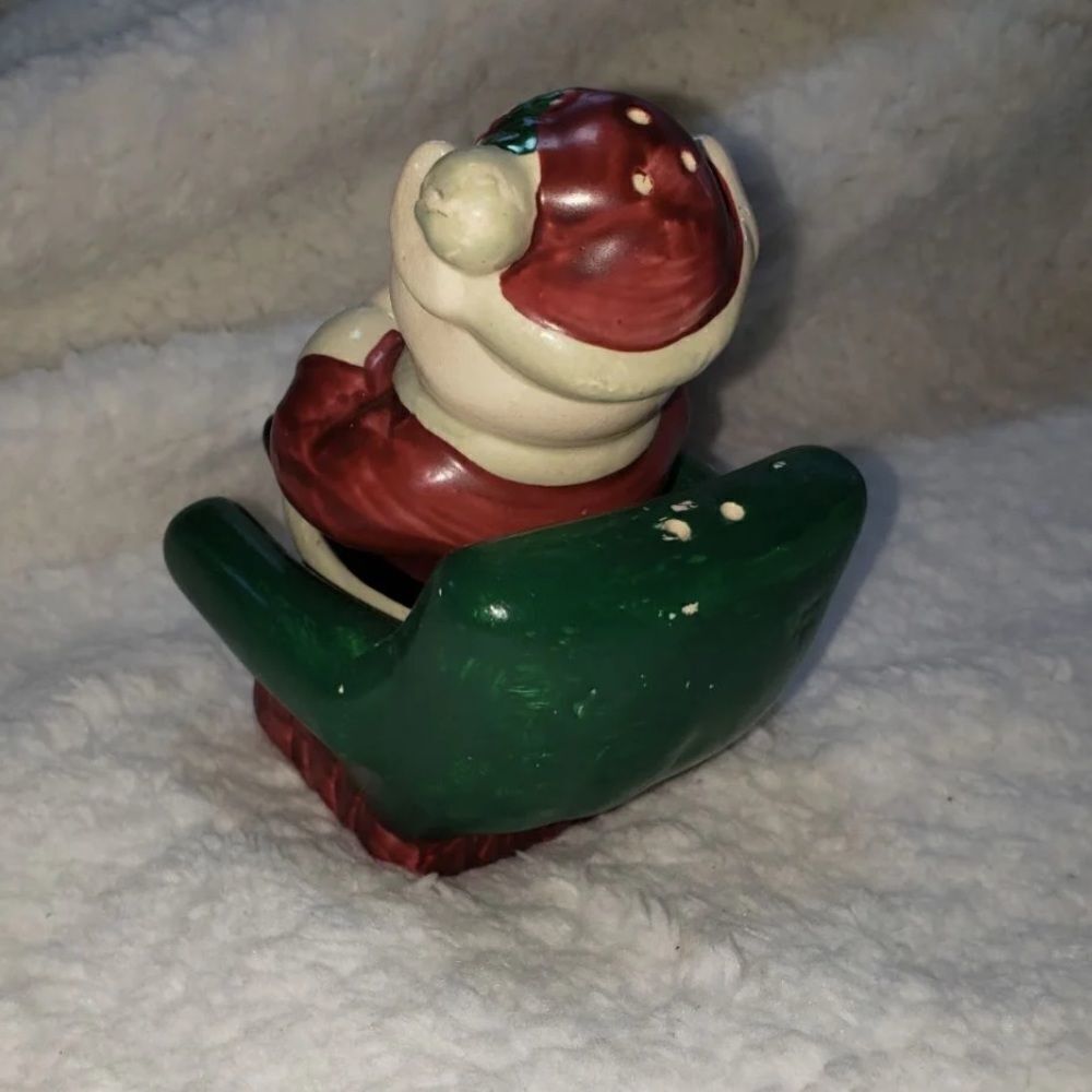 Salt & Pepper Shakers - Picture 3 of 7